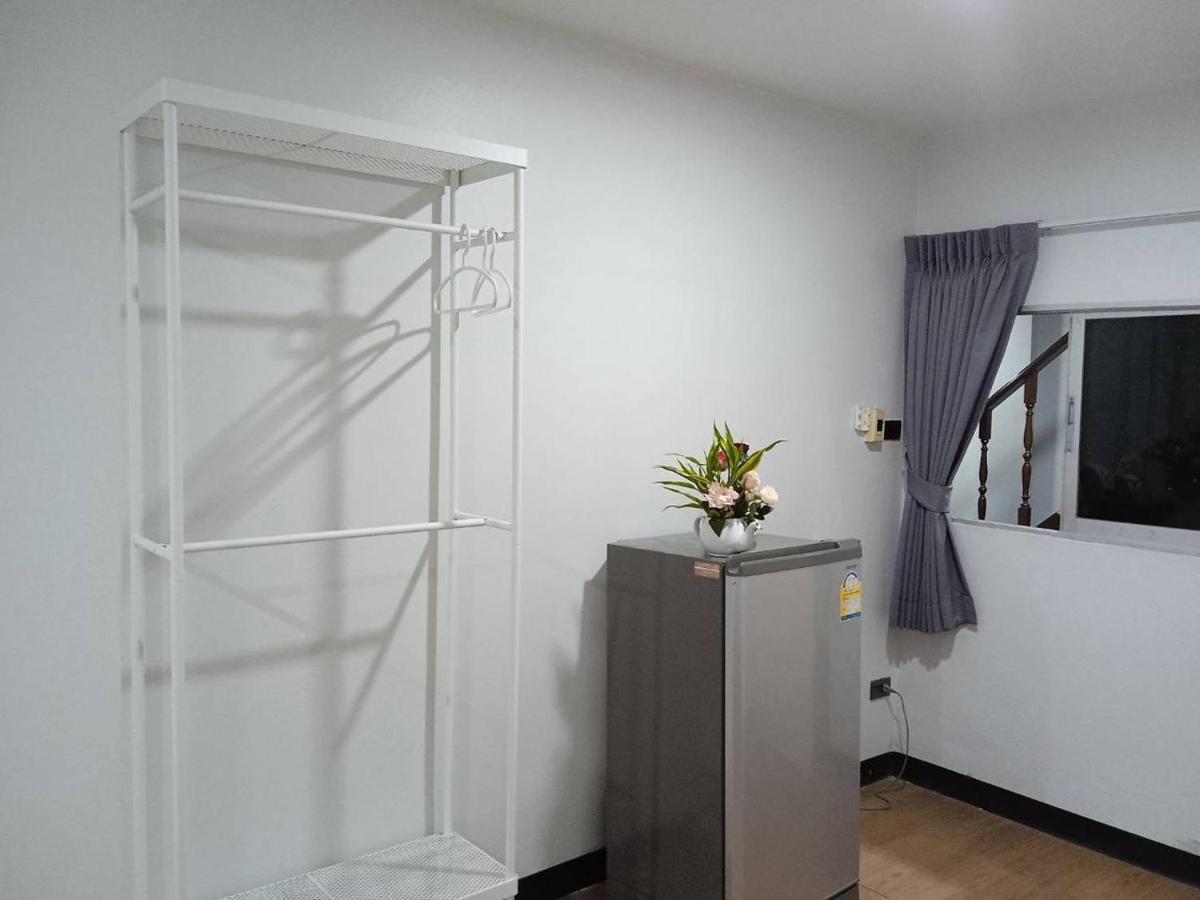 Nk Guesthouse 1 Bangkok Buitenkant foto