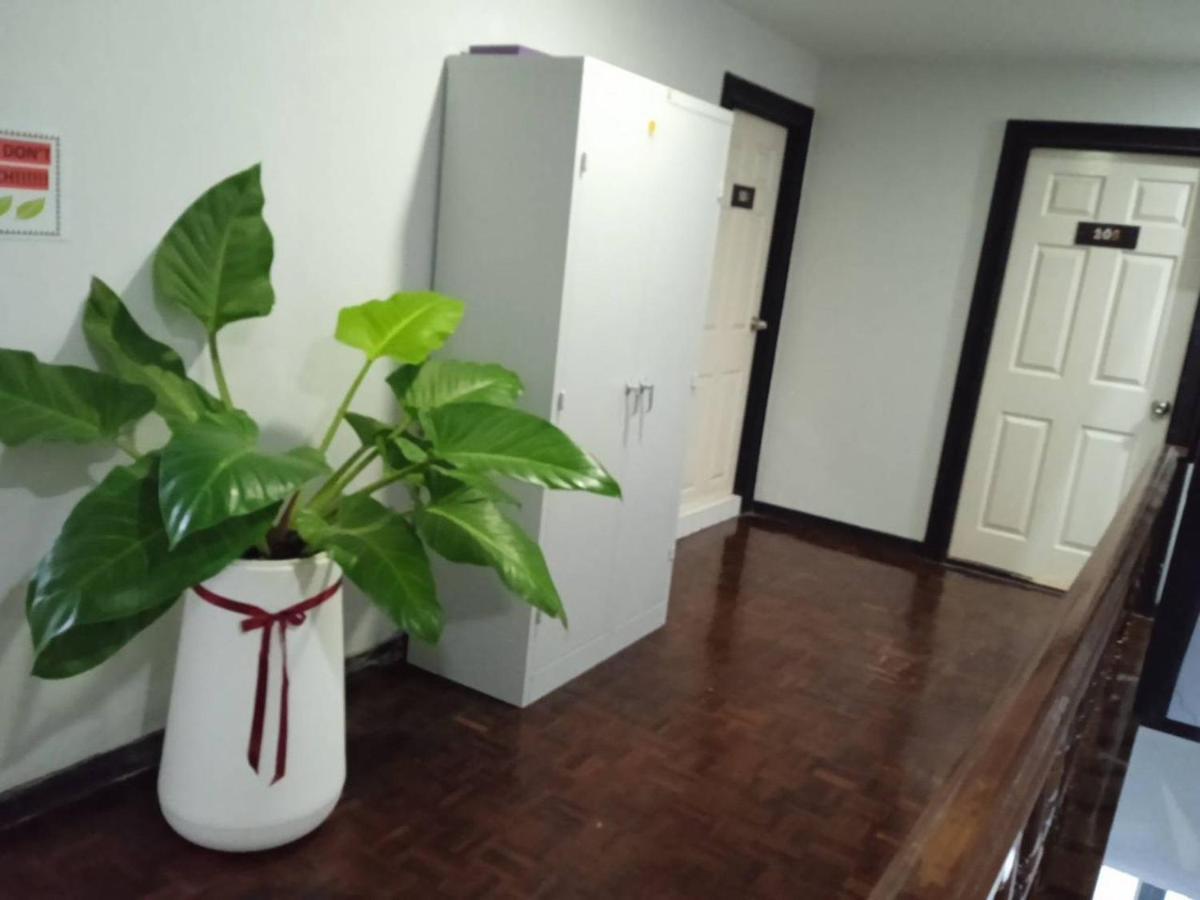 Nk Guesthouse 1 Bangkok Buitenkant foto