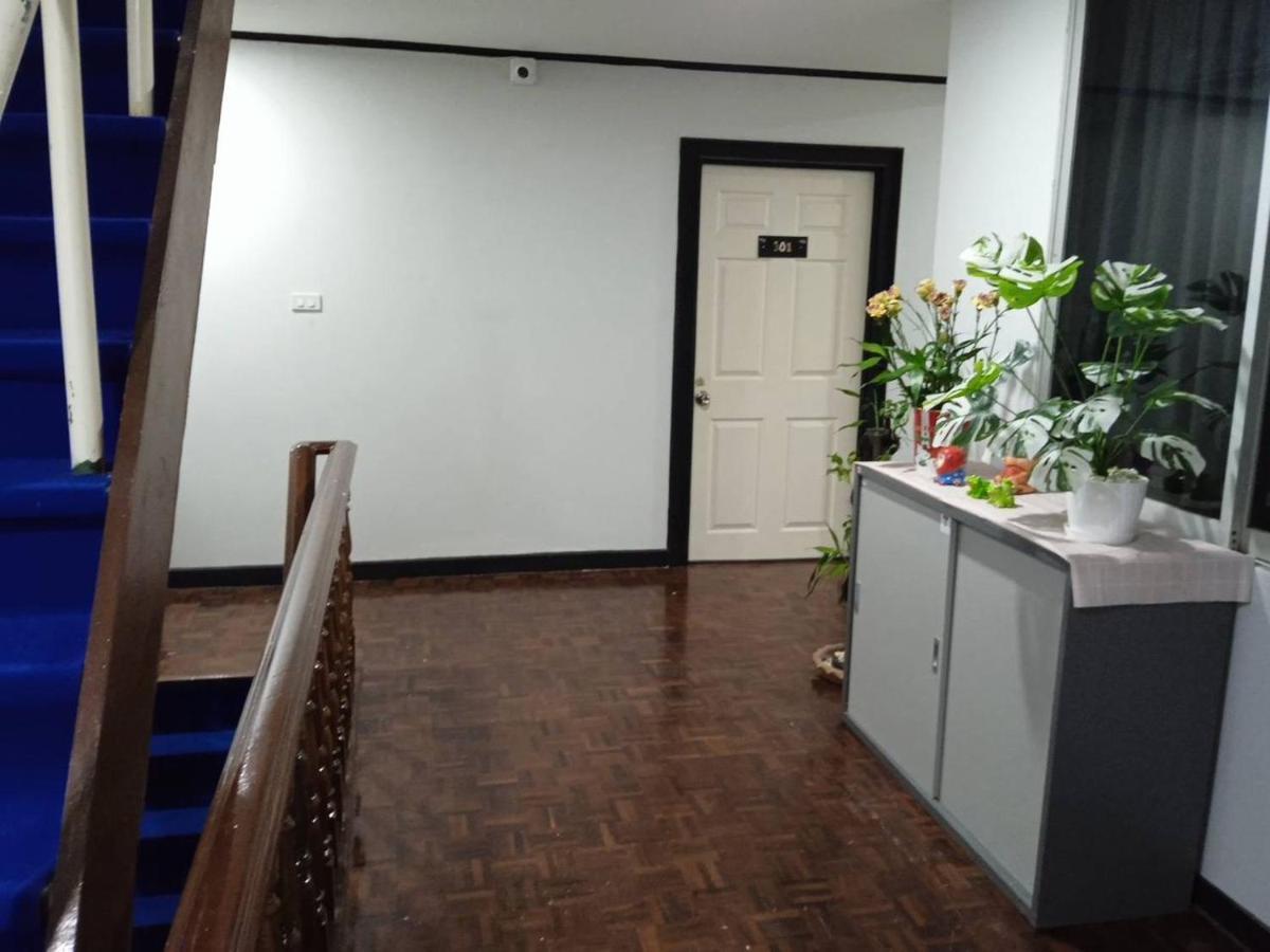 Nk Guesthouse 1 Bangkok Buitenkant foto