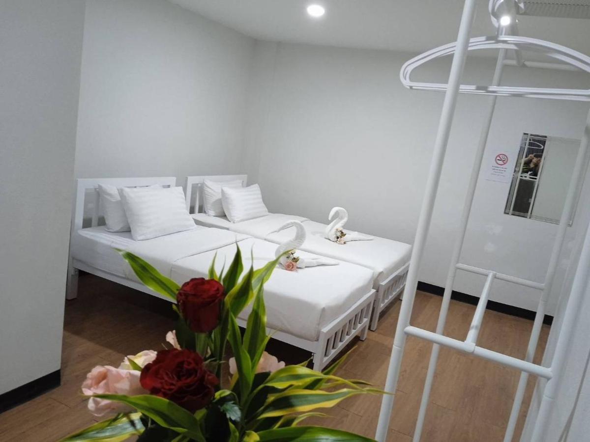 Nk Guesthouse 1 Bangkok Buitenkant foto