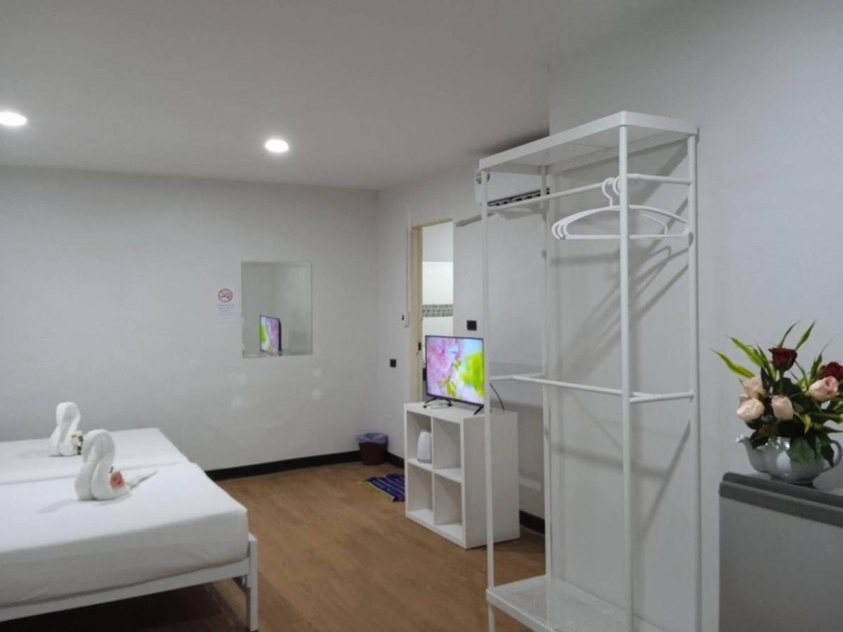 Nk Guesthouse 1 Bangkok Buitenkant foto